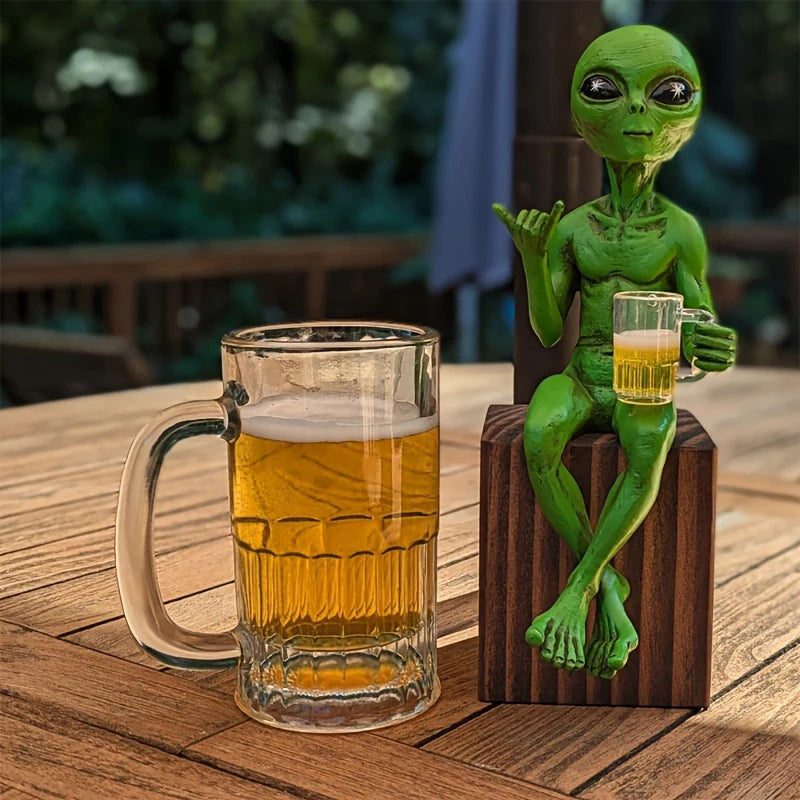 Alien resin statue, ornament, alien garden sculptures and statues, the best artistic decoration for indoors, outdoors, home or office, collectible