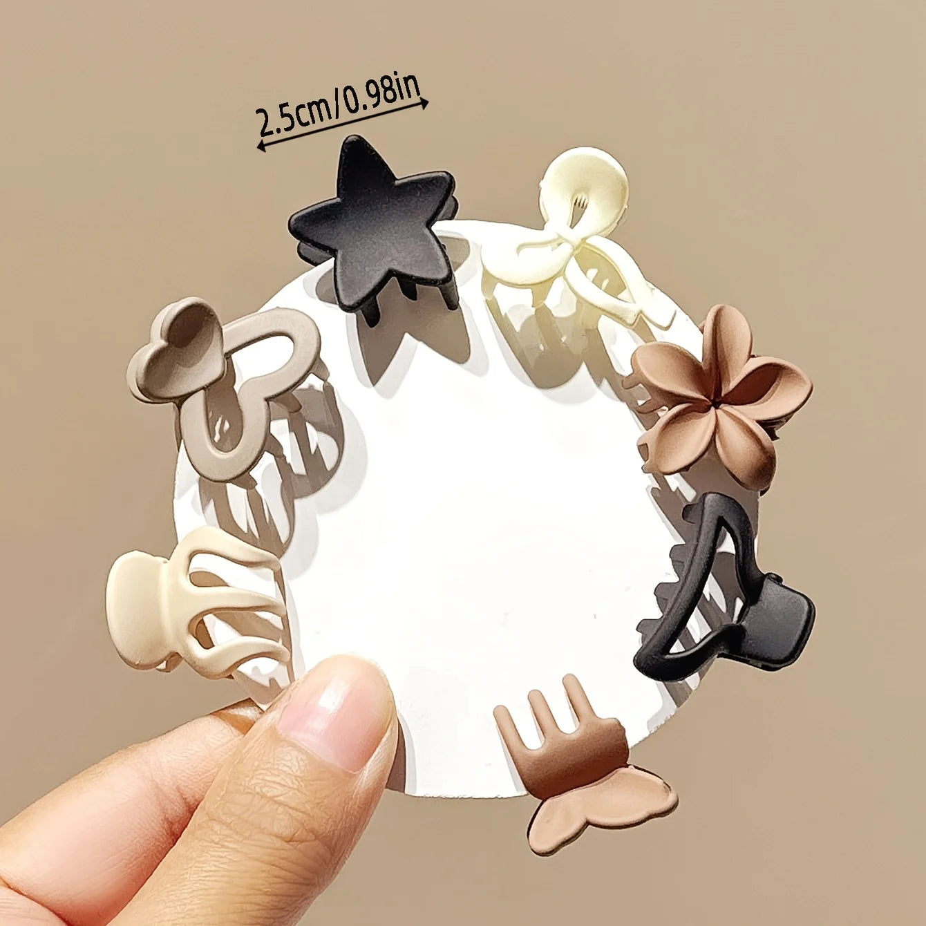 Mixed pack of 5/10/20/30 small beige clips, cute accessories for girls, perfect for everyday use, special occasions, or travel gifts