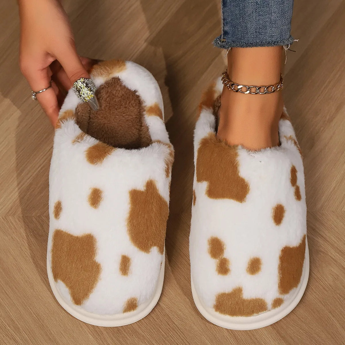 Pallene Women's Cow Milk Furry Slippers, Winter Cartoon Fur Slippers, Soft and Cozy Plush House Shoes, Cute Furry Flip Flops for Female Bedroom