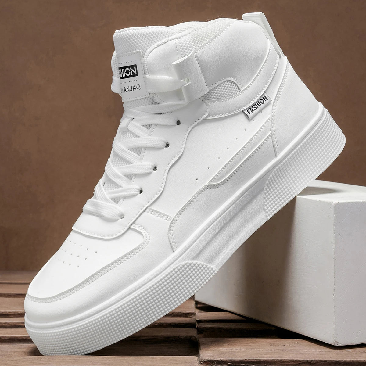 Men's casual sports shoes, outdoor hiking trend, lightweight and minimalist.